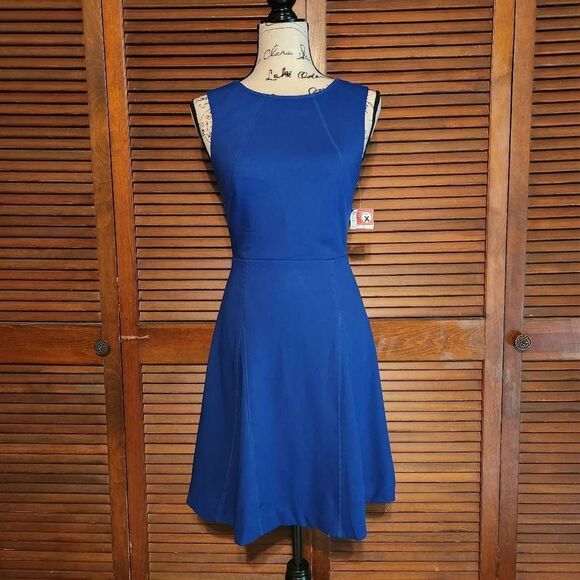 New Trina Turk Delphine Cutout Ponte Fit & Flare Dress - Picture 3 of 13